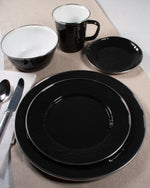 BK07S4 - Set of 4 Solid Black Dinner Plates   AltImage3
