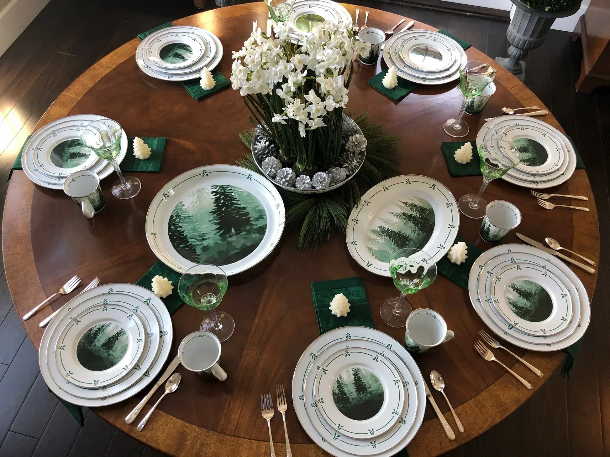 FT11S4 - Forest Glen Sandwich Plates - Set 0f 4 - Golden Rabbit Enamelware