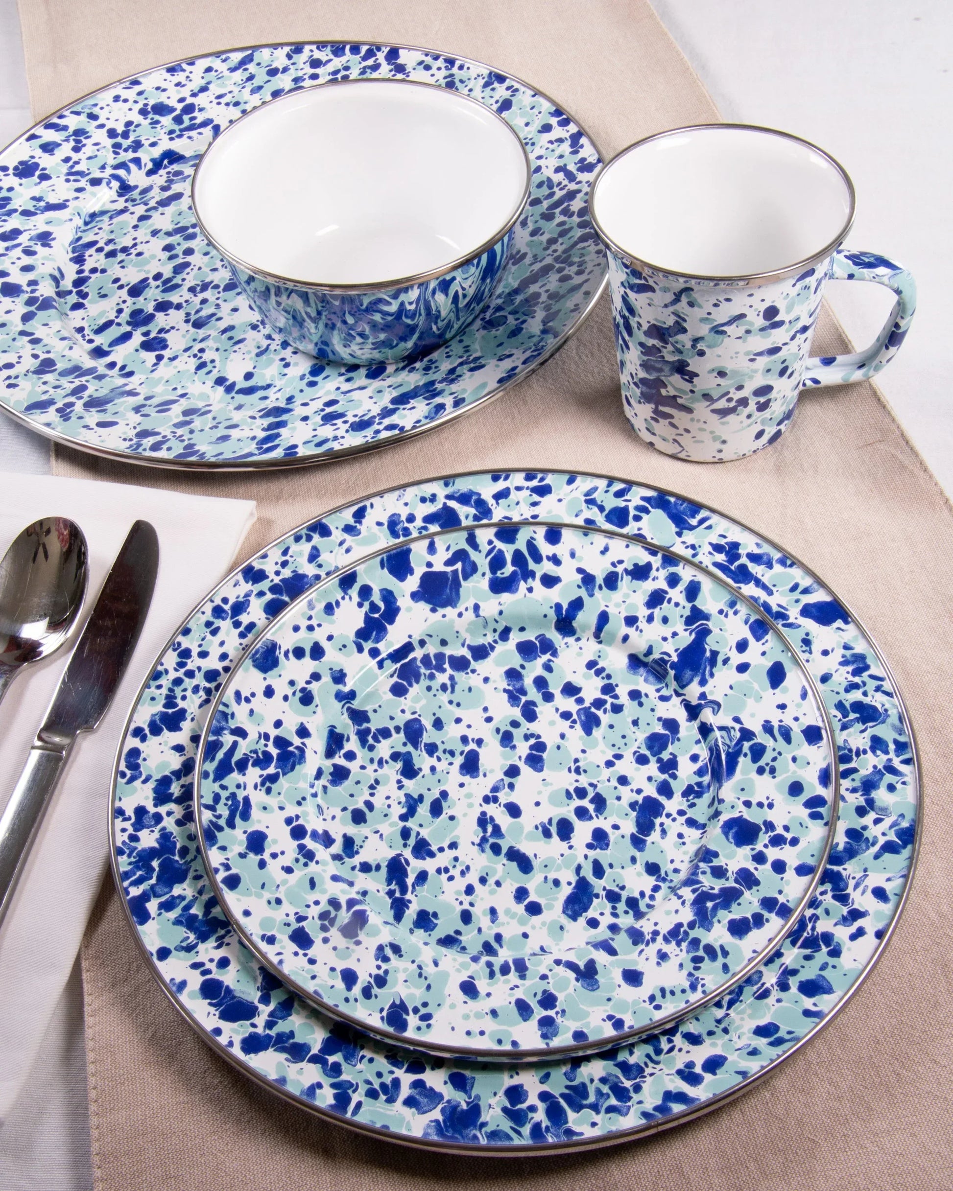 OC21 - Ocean Swirl Medium Tray - Golden Rabbit Enamelware