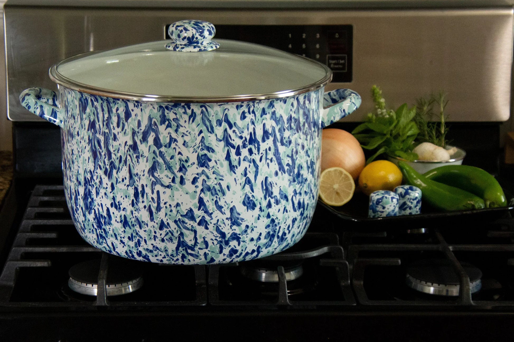 OC75 - Ocean Swirl 18 Qt Stock Po - Golden Rabbit Enamelware