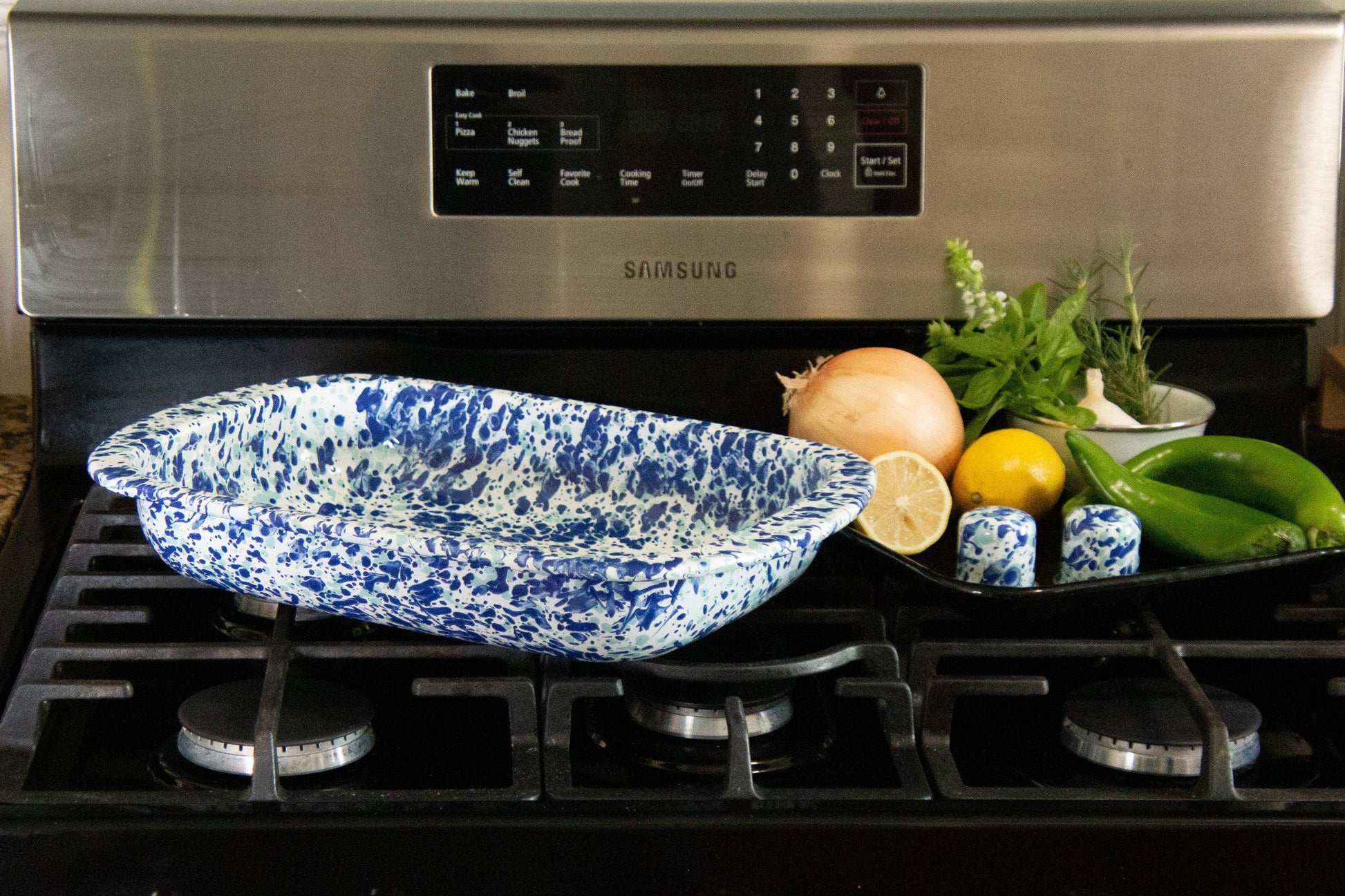 OC78 - Ocean Swirl Baking Pan - Golden Rabbit Enamelware