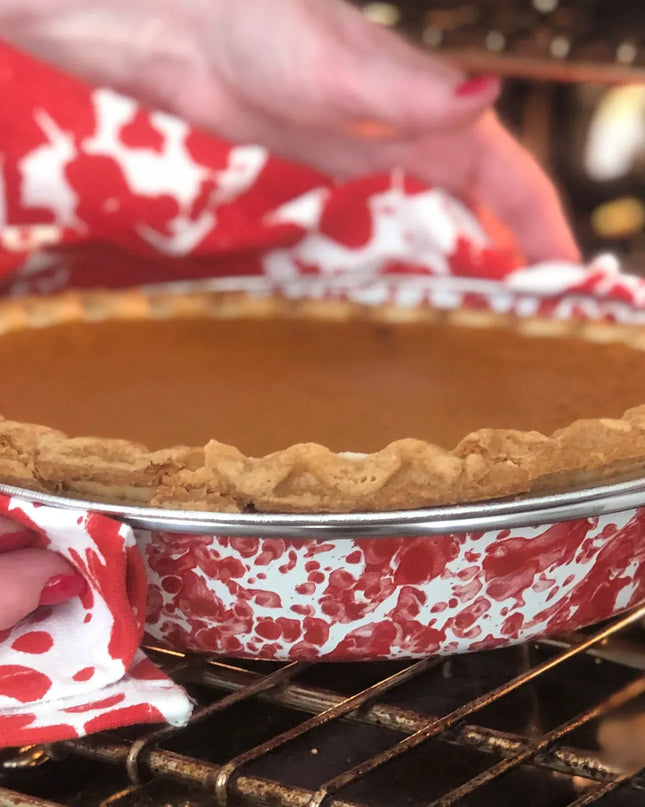 RD17 - Red Swirl Pie Plate - Golden Rabbit Enamelware