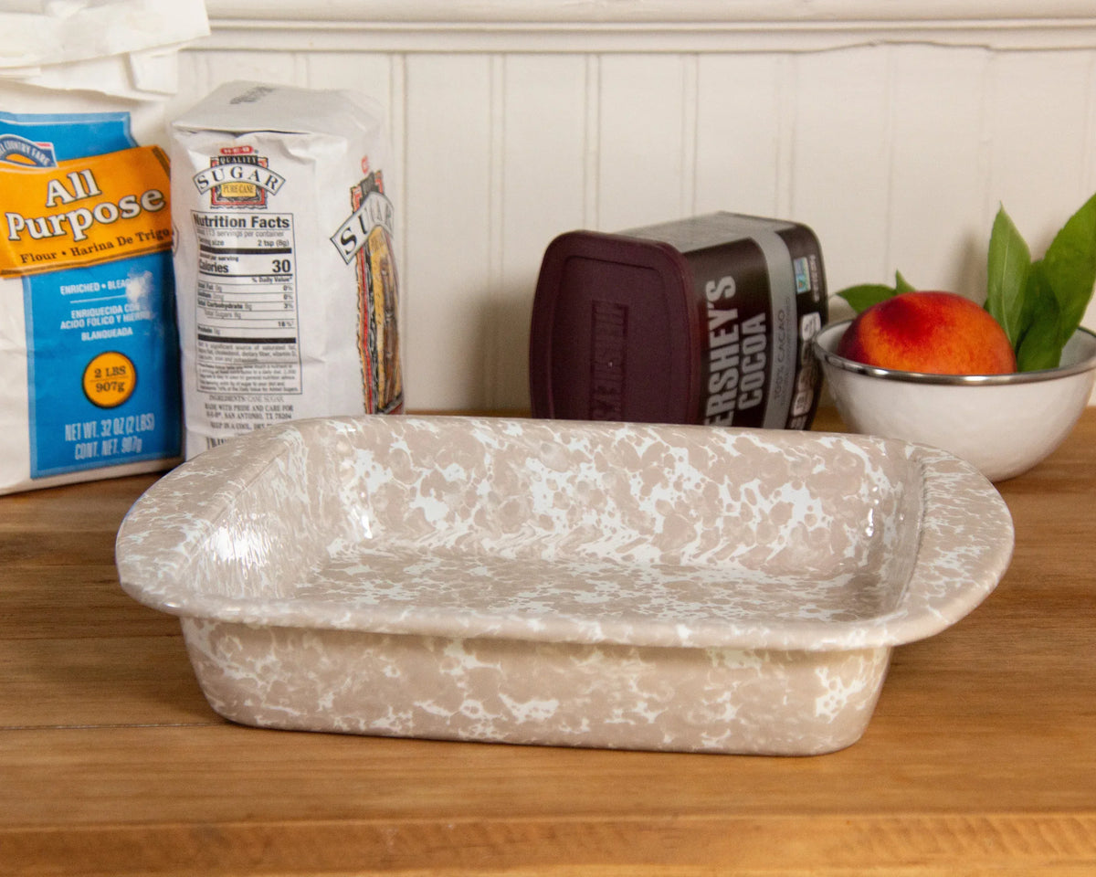 TP53 - Taupe Swirl Brownie Pan - 3