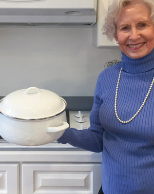 WW31 - Solid Dutch Oven, White - Golden Rabbit Enamelware
