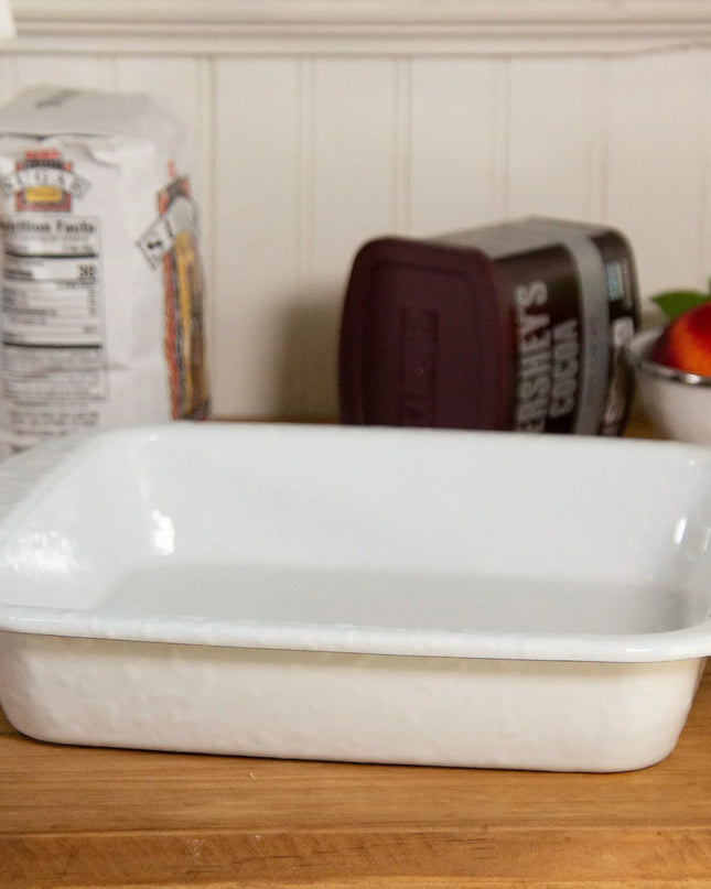 WW53 - White Solid Brownie Pan - Golden Rabbit Enamelware